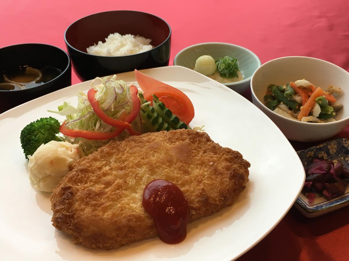 Melyek a legjobb hotelek Hikone Castle k\u00F6zel\u00E9ben? Kültér fotó
